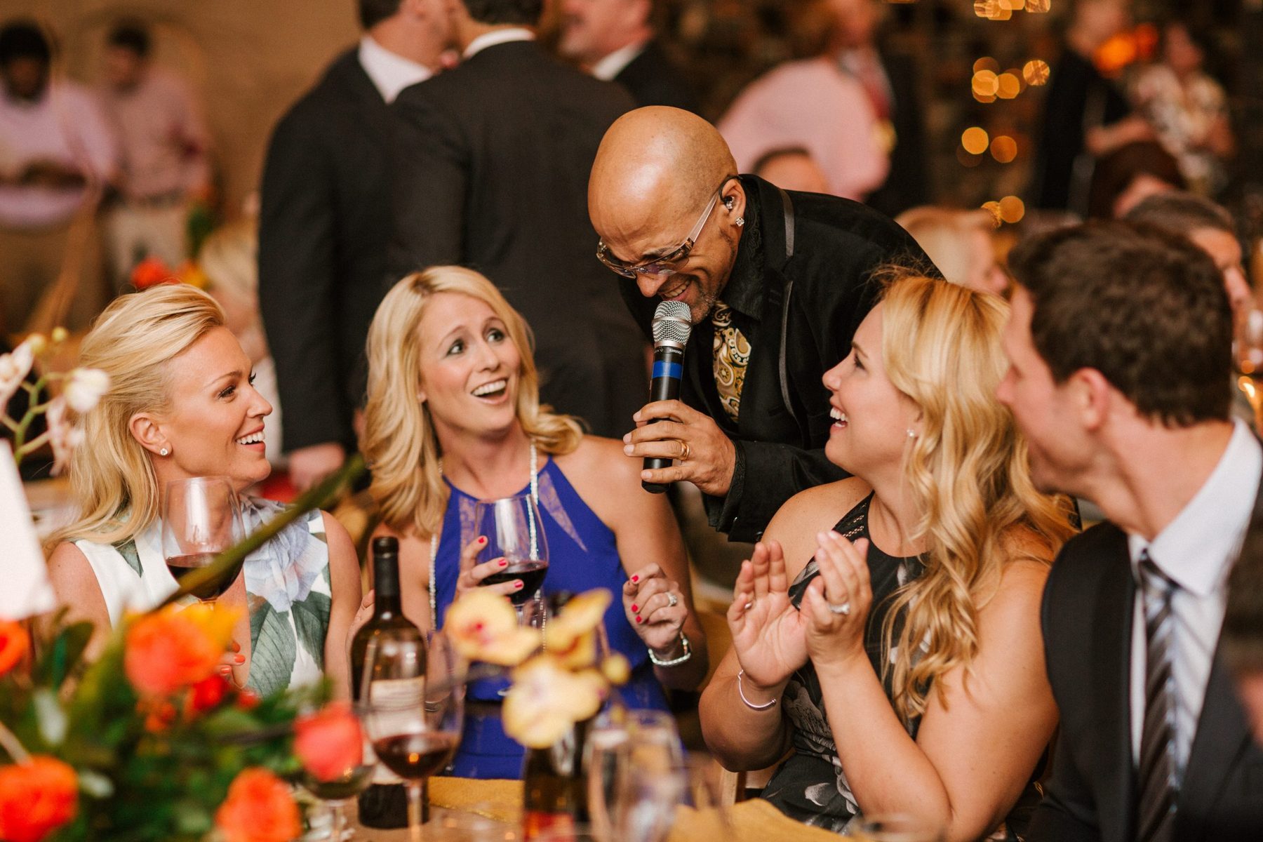 Guests celebrating together at a Lexington Cancer Foundation gala event