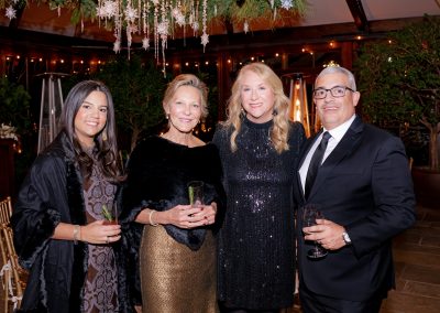 251205BocelliApiary046